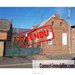 LONGERE INDIVIDUELLE AVEC GRANGE SUR 1821 M2